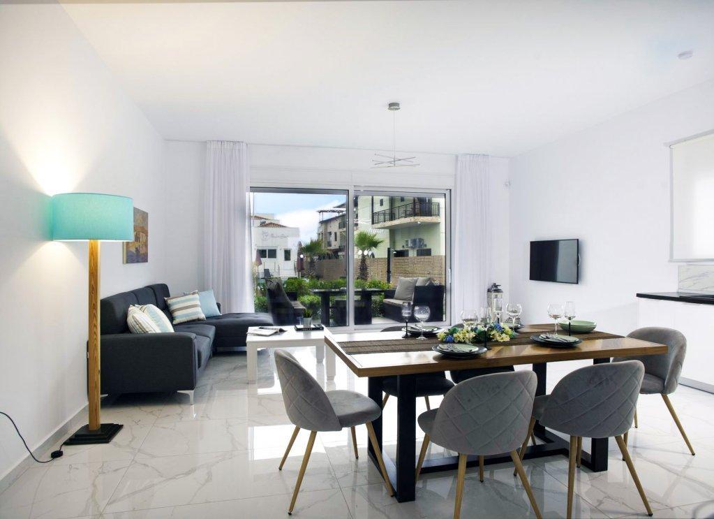 אורמוס פנגיאס Acrotel Porto Brava Luxury Villas מראה חיצוני תמונה